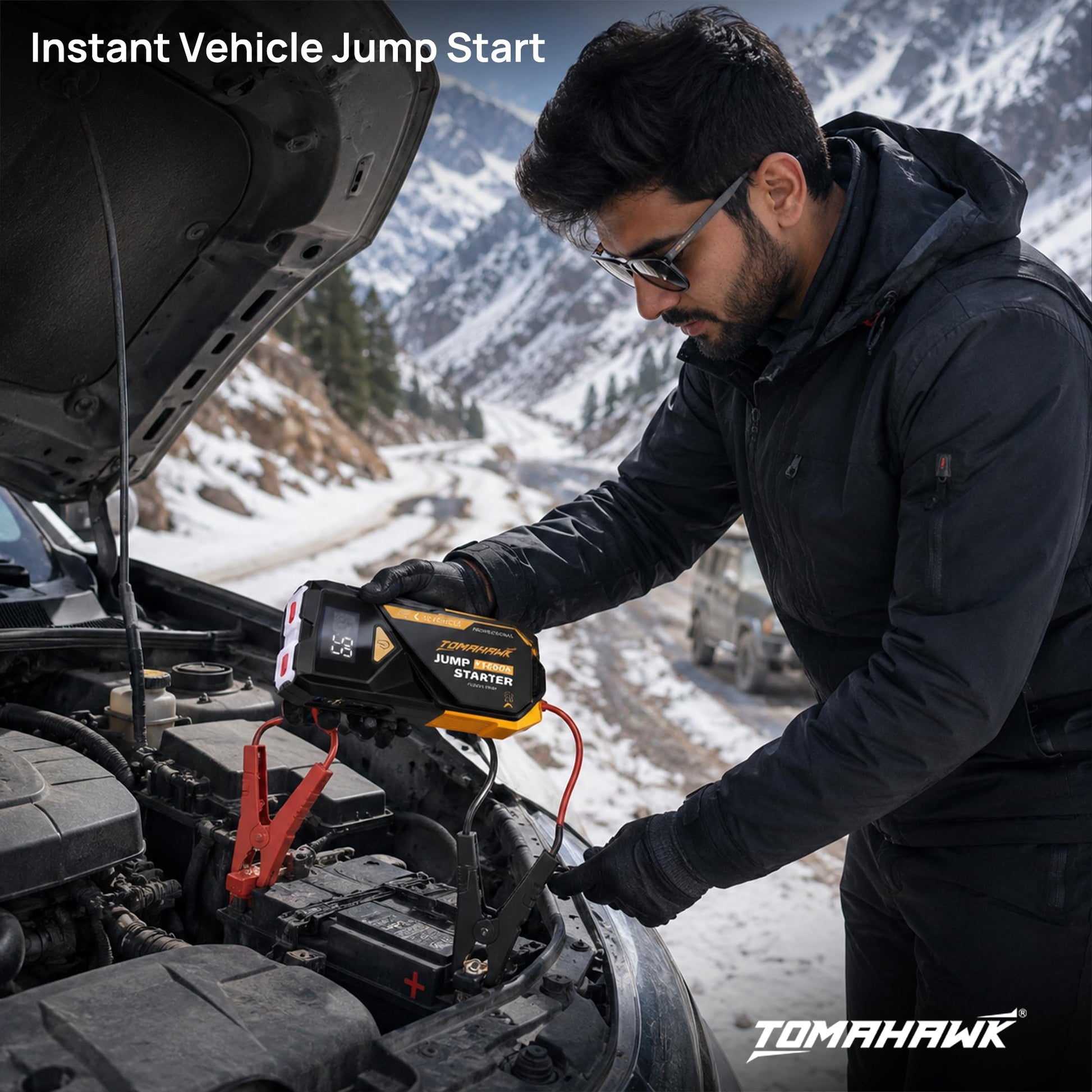TOMAHAWK JUM-5635 jump starter — USB and Type-C charging ports